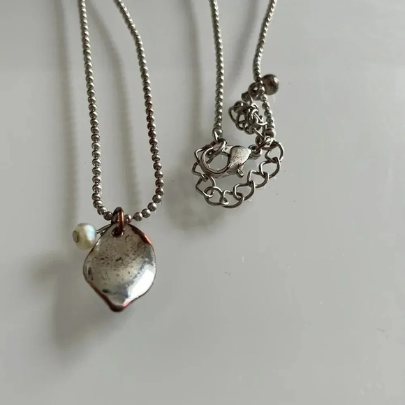 🔥4/$20 Beaded Necklace  with Small Pearl - Picture 3 of 9